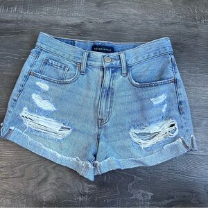 Aeropostale Distressed Women’s Light Blue Jean Shorts size 6, 100% cotton